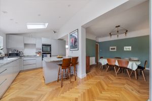 Photo 11- click for photo gallery